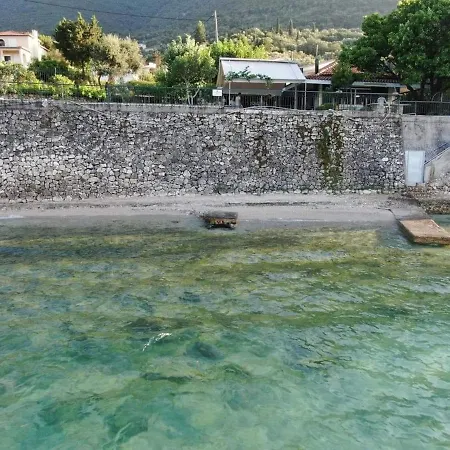 Eden By The Sea Ferienhaus Nikiana